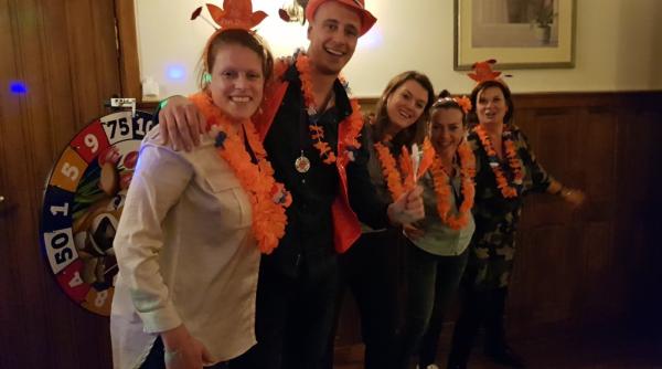 hou-van-holland-feest-quiz-uitje-bedrijfsuitje-teambuilding-wwwbedrijfsuitjequiznl-Aangepast